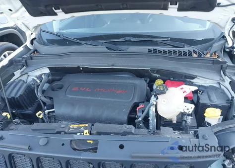 2018 Jeep Renegade Limited Fwd z USA, uszkodzony, nr VIN ZACCJADB0JPH05324